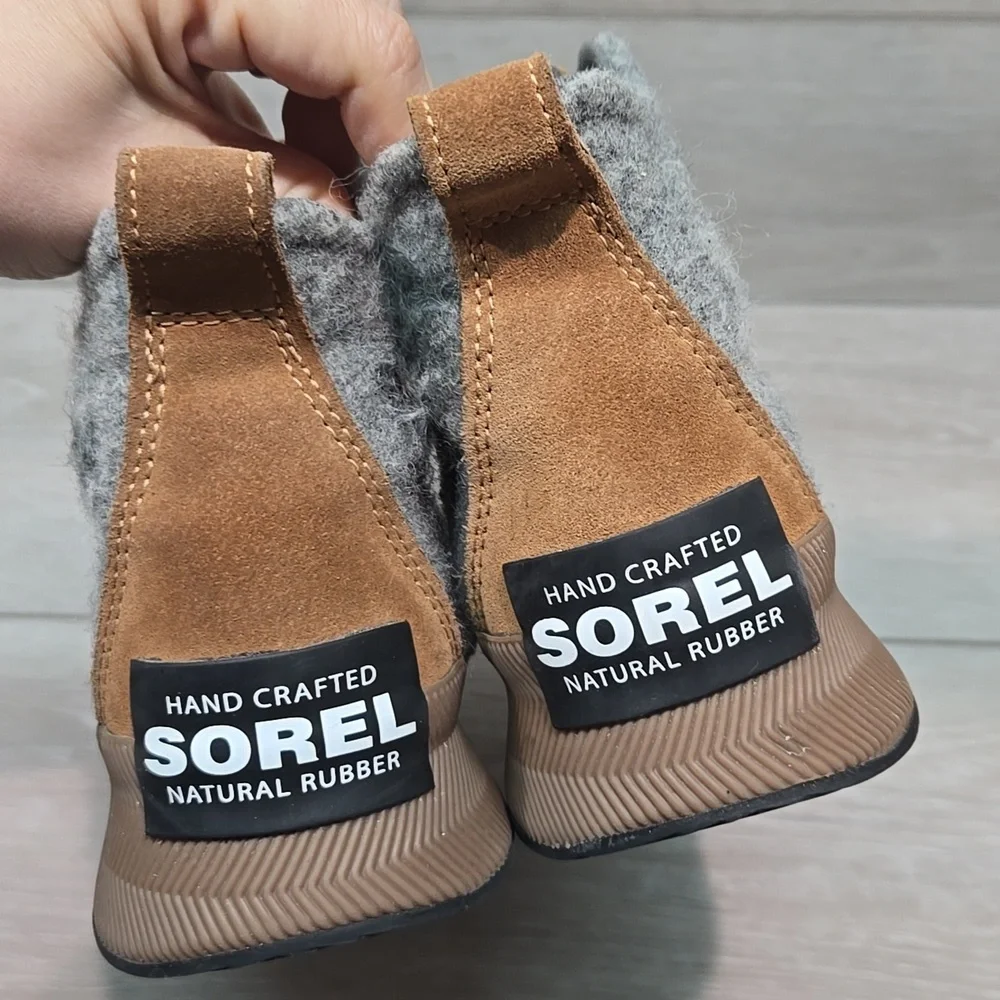 Sorel Kids BigGirl Out And About Ankle  Waterproof Duck Boot Sneakers Shoes Sz 4